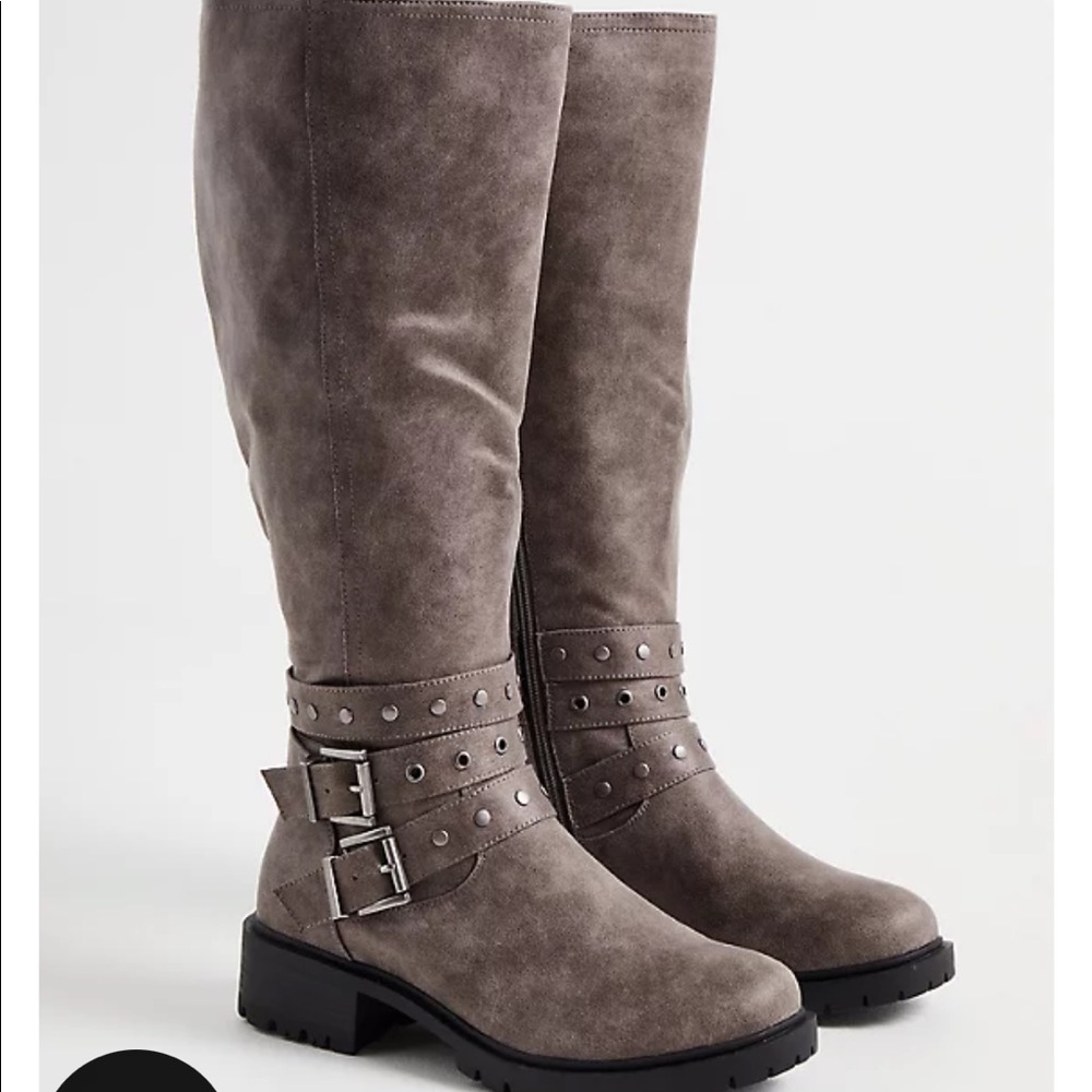 STUDDED WRAP KNEE BOOT - GREY FAUX LEATHER (WW)